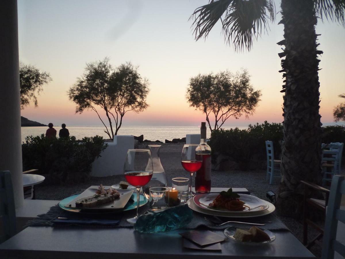 Oklaca Patmos Beach Rooms Skála Buitenkant foto